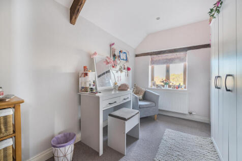 1384815-11-6925c1...