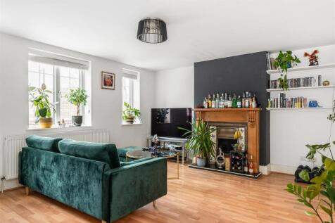 Reception Room/Kitchen