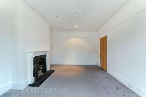 Holly Park Road photo 4