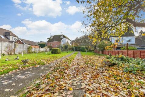 Driveway/Parking