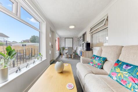 The Bungalows - EweMove Pontefract - Sunroom 3