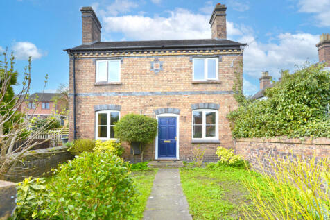 2 Bedroom detached Cottage