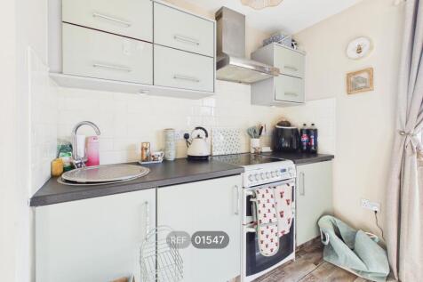 Kitchen &amp; Living area