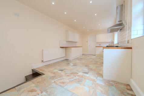 Saffron Lane, Leicester, Leicestershire photo 4