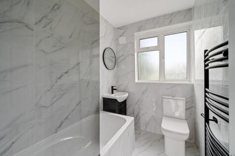 Stainton Road, Enfield, EN3 photo 4