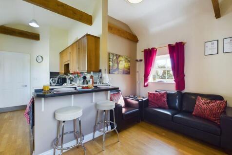 Rose's Rest Open Plan Kitchen/ Li...