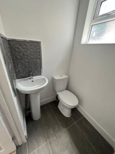 GROSVENOR ROAD, DAGENHAM, RM8 photo 4