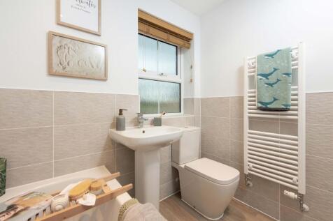 LanguardView_Hadley_Bathroom