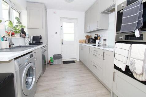 Kinman Way, Waterside, Rugby photo 4