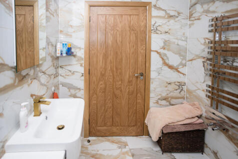 2025-08-07 WALKER &amp; LEWIS-CEFN-24