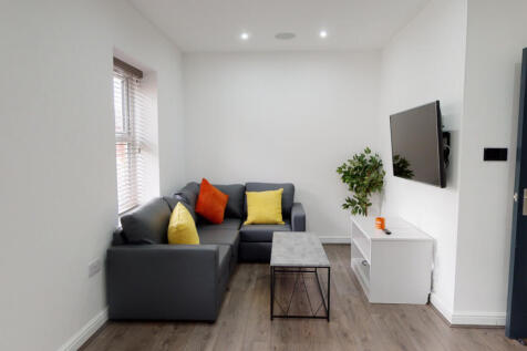 3-bed house on Liscard Road, Liverpool, £1,937/mo