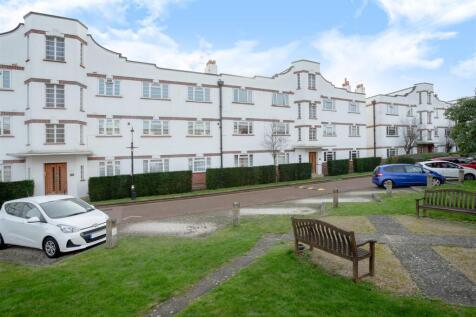 Beautifully Presented Ground Floor Art Deco Apartment This one bed home offers 599 SQ FT of space and comprises a good size living room, separate kitchen and a four piece bathroom. Merton Mansions is 