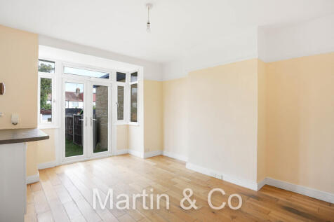 1494137015 - 77 C...