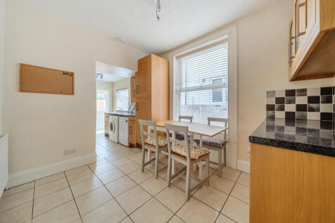 1333858-3-688b5dd...