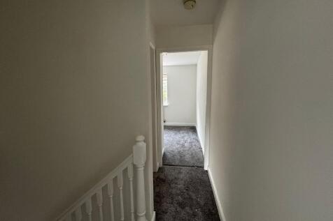 25, Brookdale Park, Crewe, CW2 photo 5