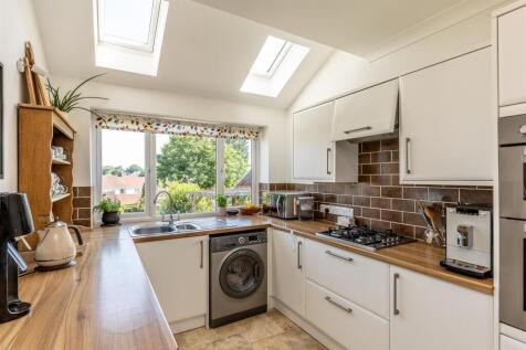 West Broadway, Henleaze Kitchen.jpg