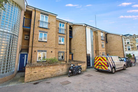 Flat 5 Solomon House, 50 Rectory Road, Stoke Newington, London, N16 7QY