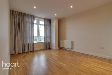 1-bed flat on Park Street, Ashford, £950/mo