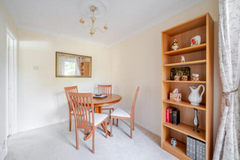 1358112-17-68d3e5...