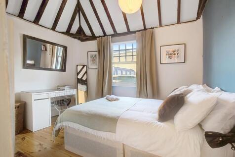 bedroom 4 _H0A1124_5_6_7_8.jpg