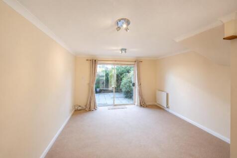Hawthorne Place, Epsom, Surrey, KT17 photo 3