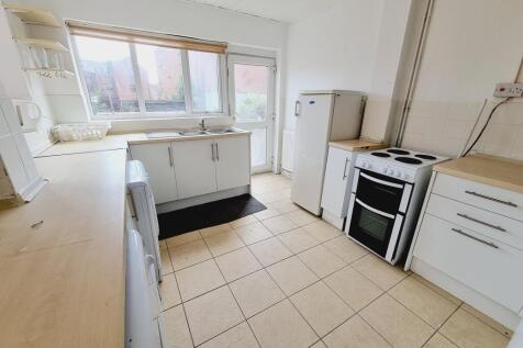 13 Tachbrook Road. Leamington Spa photo 3