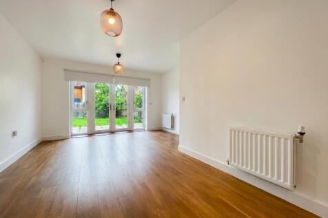 Atlas Way, Oakgrove, Milton Keynes, MK10 photo 4