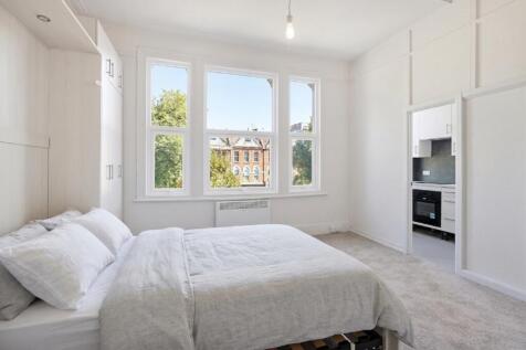 Studio | Virtually staged