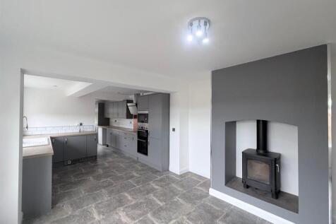 Balance Hill, Uttoxeter, ST14 8BS photo 3