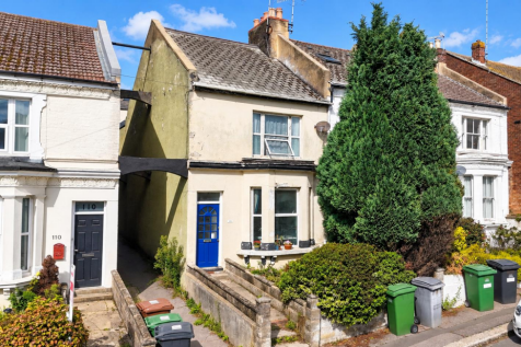 Click to visit Rightmove listing