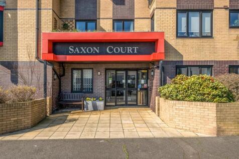 17 Saxon Court-14.jpg