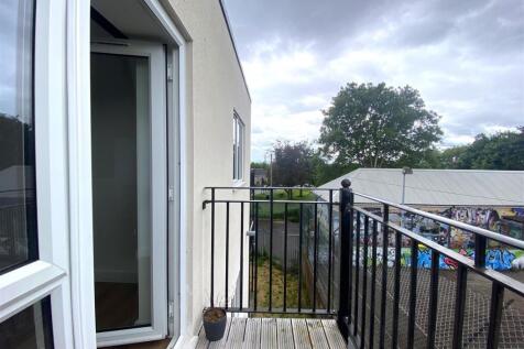 BALCONY.jpeg