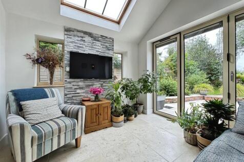 163eb735-6-4260-8E62-59913AC8D2E6-5897-00000342C8E