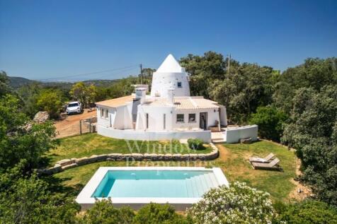 Mill with house, swimming pool and land with 12,200m2, in São Brás de Alportel