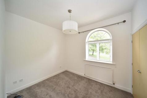 Pavilion Way, Macclesfield, Cheshire, SK10 3LU photo 5