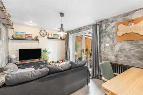 1 The Camellias, Banbury-4.jpg