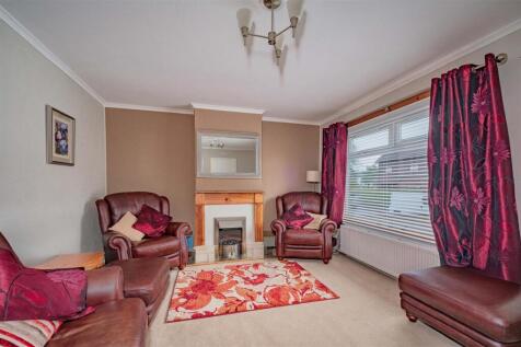 18 Helmsdale Crescent Dundee-5.JPG