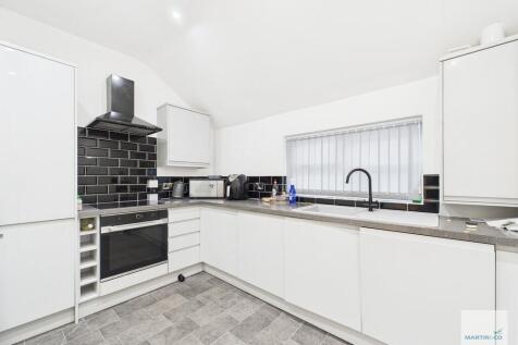 CAM03394G0-PR0332...