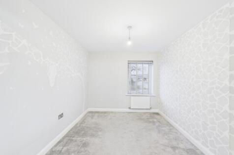 CAM02023G0-PR0190-STILL020