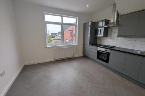  Bury Old Road, Whitefield, M45 photo 4
