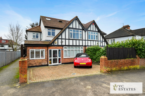 VC_Est-44 Wood End Road, Harrow-1