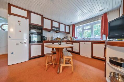 1325716-10-6877dc...