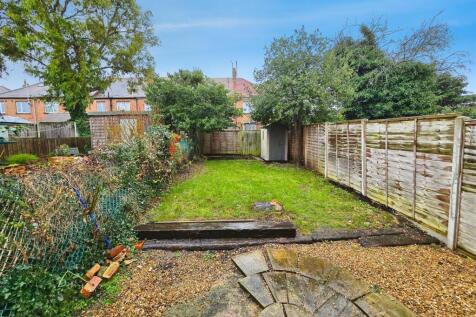 Milton-Street-High-Ferrers-Two-Bedroom-mid-Terrace