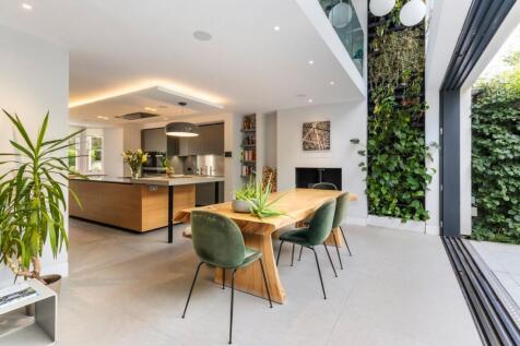 5-bed semi-detached on Devonport Road, Shepherd's Bush, London, W12, £8,000/mo