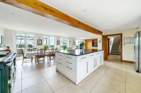 Kitchen/Breakfast Rm