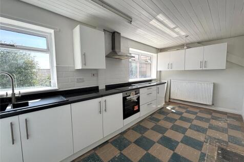 Bromley Avenue, Royton, Oldham, Greater Manchester, OL2 photo 3