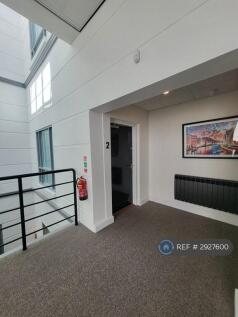 Entrance And Hallway