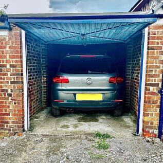 Garage.jpeg