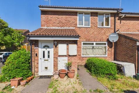 1 - Two Bedroom Flat for Auction, Speedwell.jpg