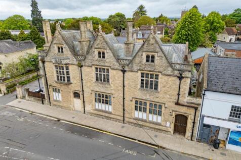 Former Lloyds Bank, 1, High Street Melksham, Wilts